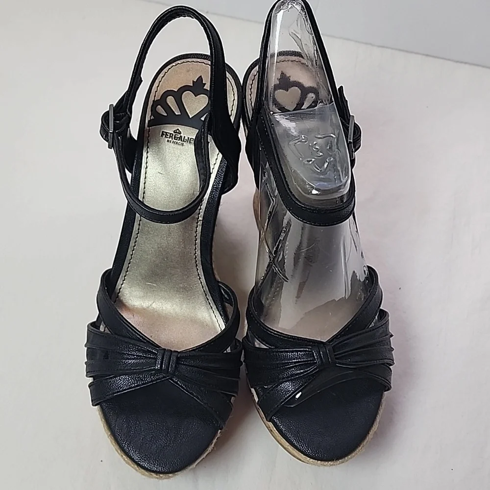 NWT Fergalicious By Fergie Black Wedge Sandals Size 6 4.5
